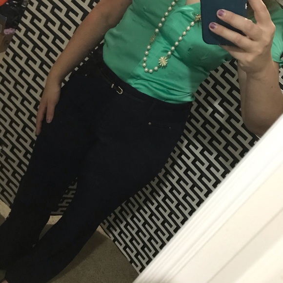 Green blouse - Picture 3 of 3